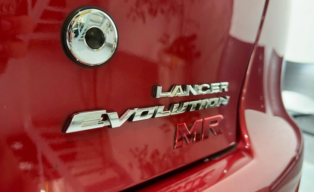 MITSUBISHI LANCER EVOLUTION X - Imagem 9