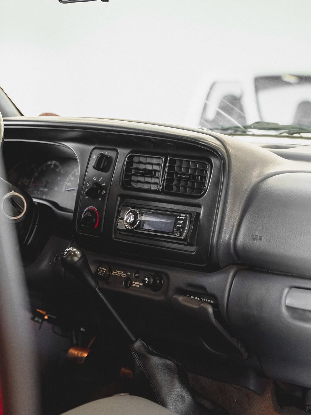 DODGE DAKOTA SPORT V6 - Imagem 7
