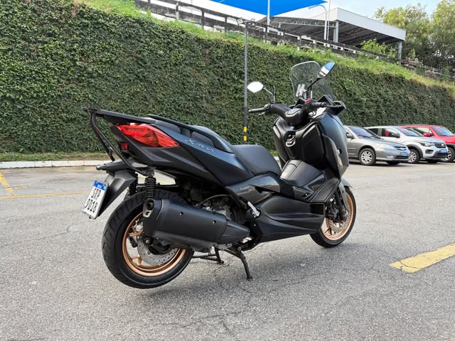 YAMAHA XMAX - Imagem 3