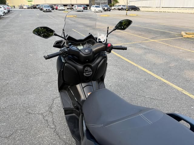 YAMAHA XMAX - Imagem 9