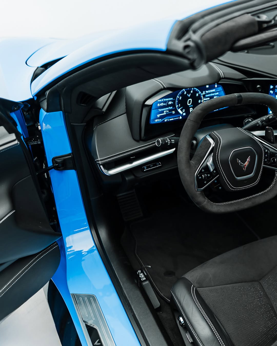 CHEVROLET CORVETTE STINGRAY TARGA - Imagem 5