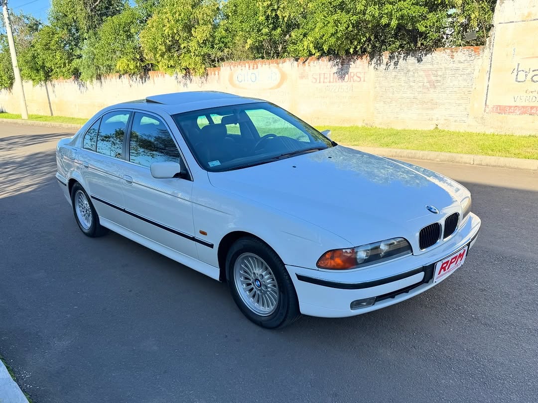 BMW 528I HIGHLINE - Imagem 3