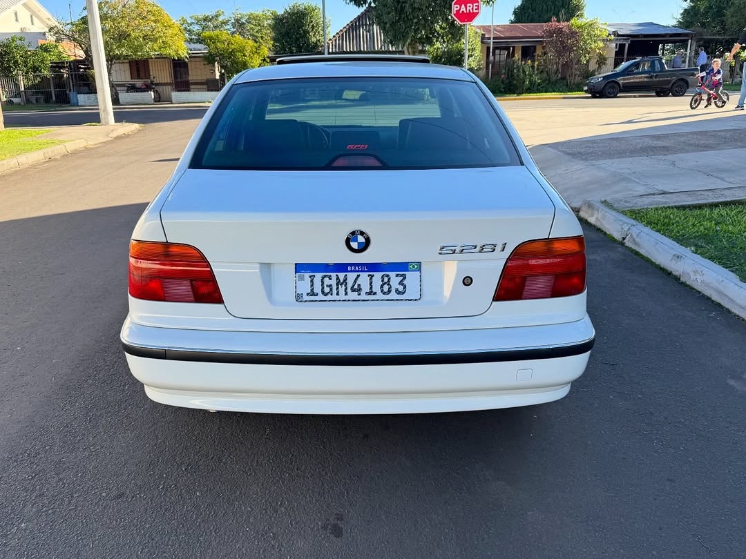 BMW 528I HIGHLINE - Imagem 4