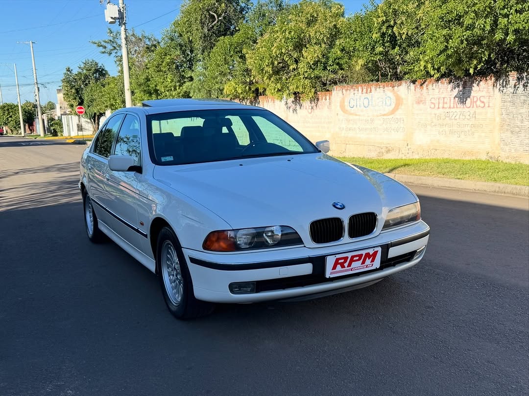 BMW 528I HIGHLINE - Imagem 7
