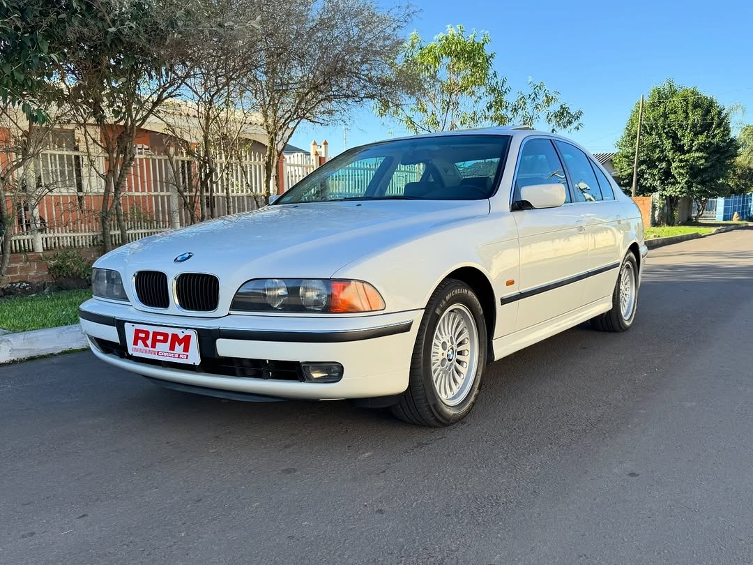 BMW 528I HIGHLINE - Imagem 9