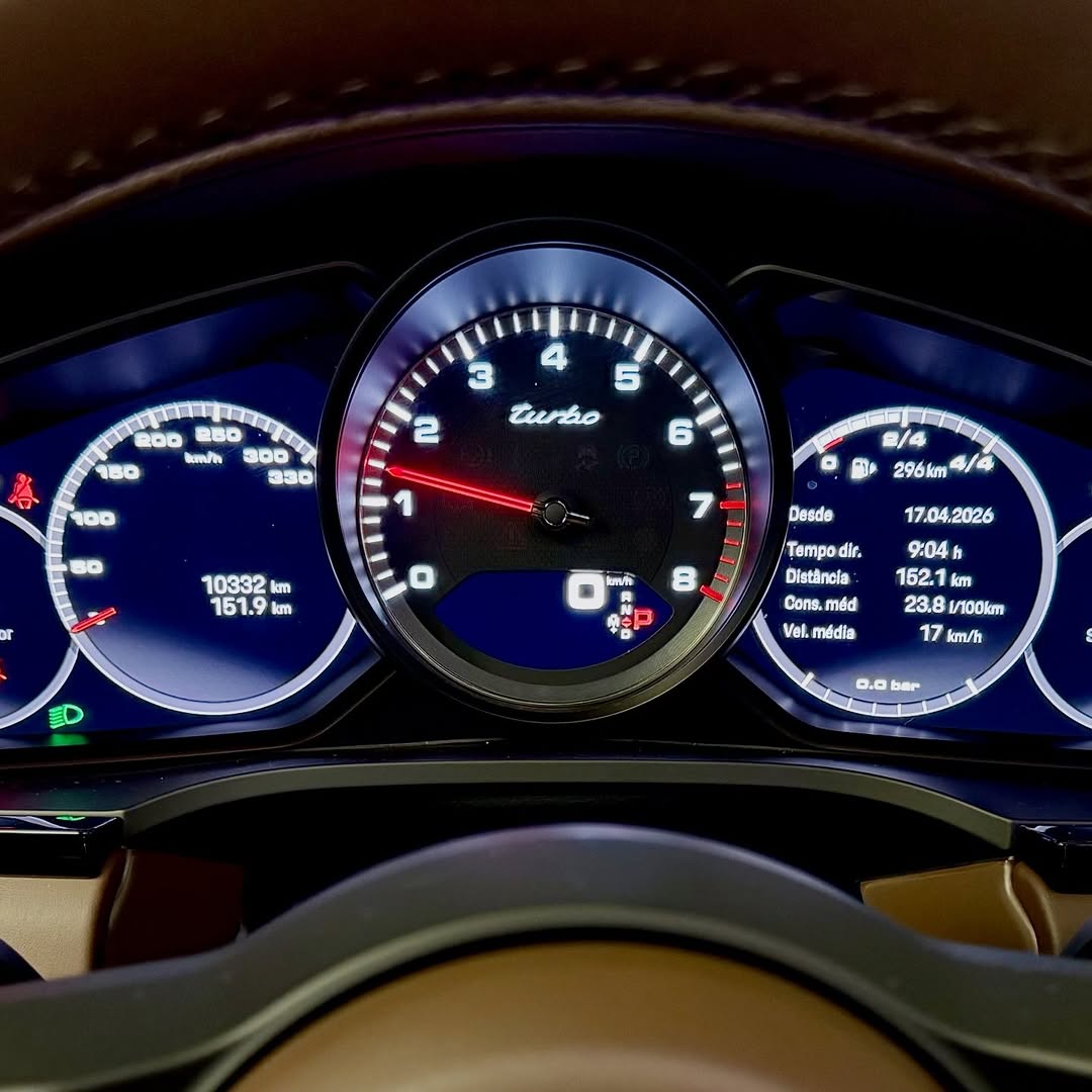 PORSCHE CAYENNE TURBO - Imagem 11