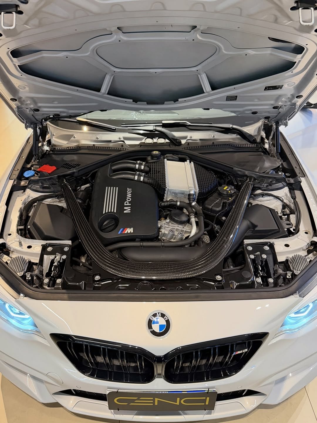 BMW M2 COMPETITION - Imagem 17