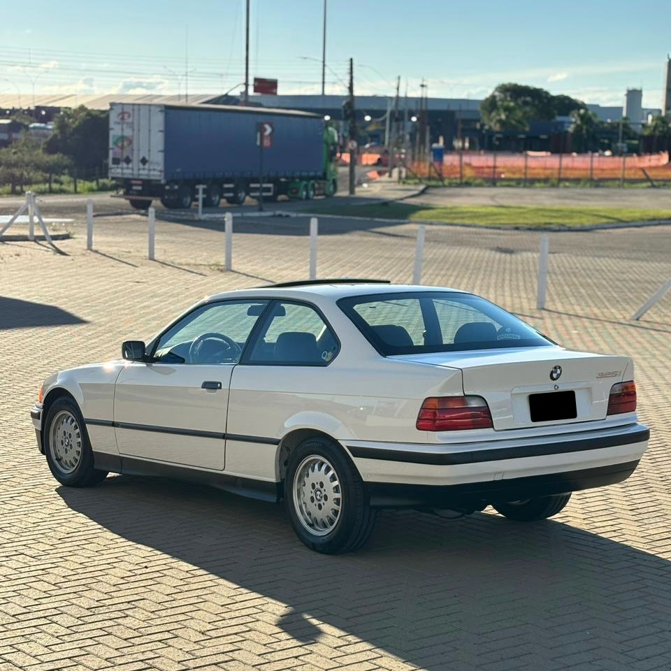 BMW 325I - Imagem 5