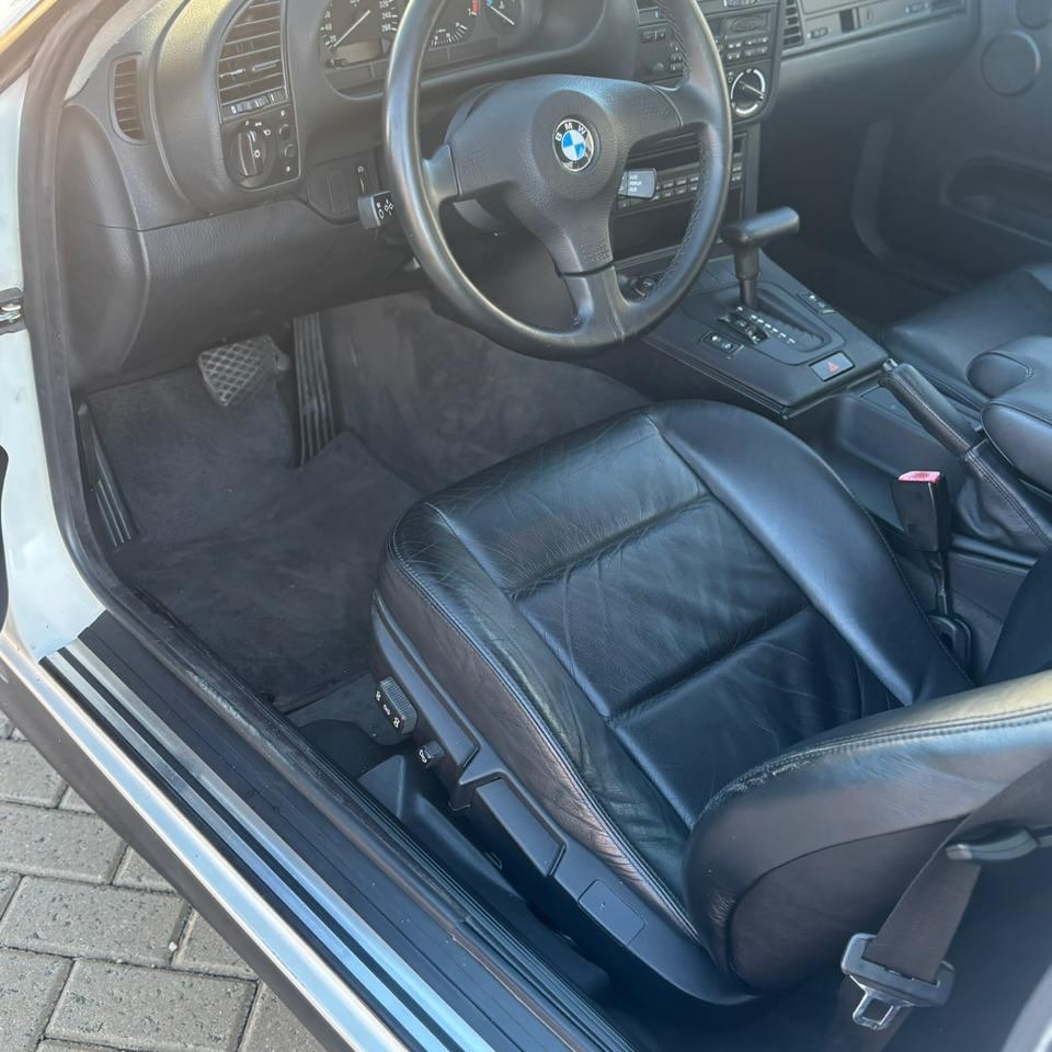 BMW 325I - Imagem 8