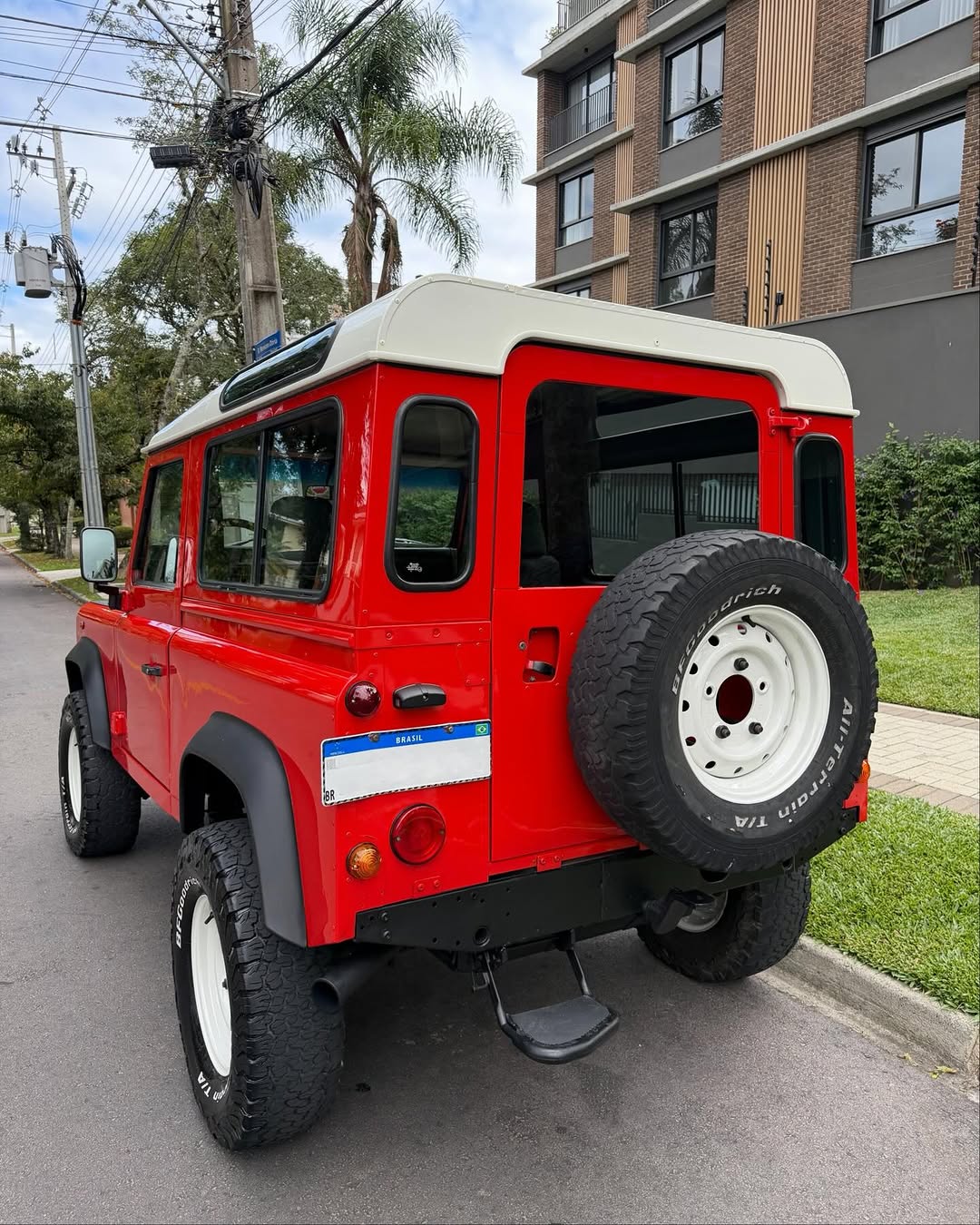LAND ROVER DEFENDER - Imagem 7