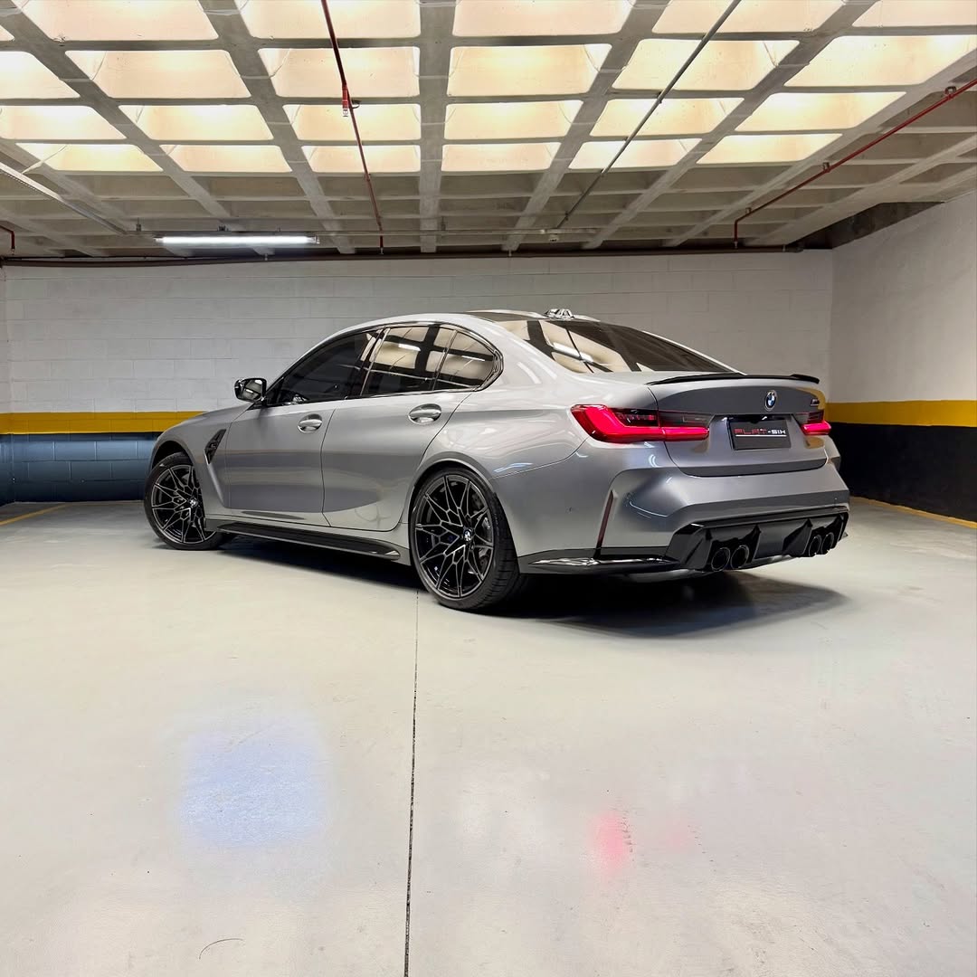 BMW M3 COMPETITION - Imagem 18