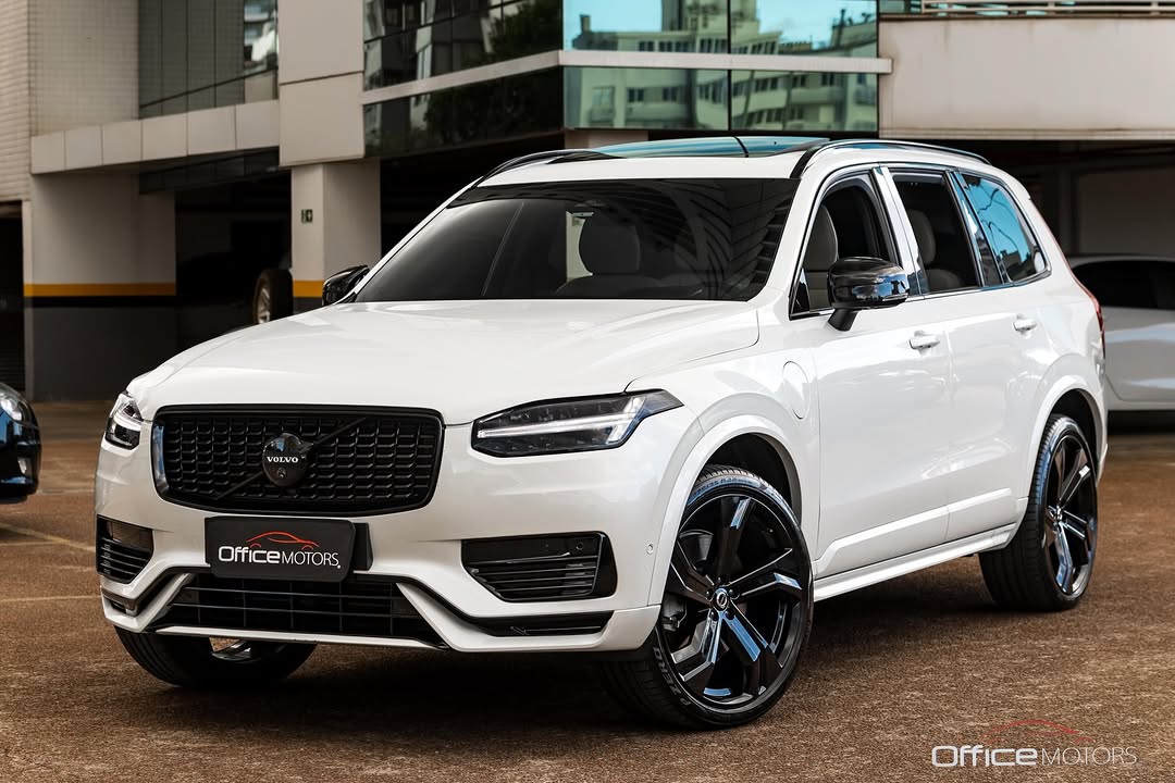 VOLVO XC90 ULTRA DARK - Imagem 1