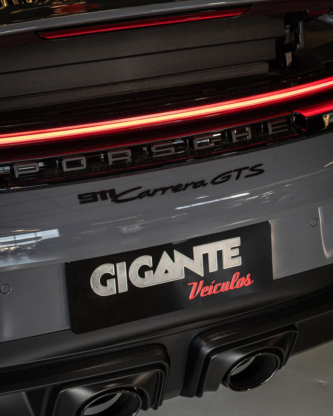 PORSCHE 911 CARRERA GTS T-HYBRID - Imagem 10