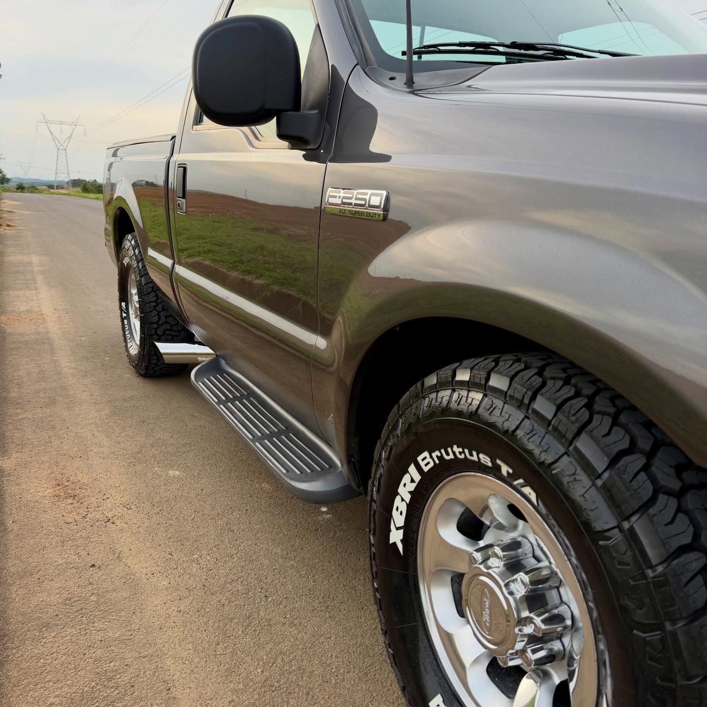 FORD F-250 XLT-L - Imagem 9