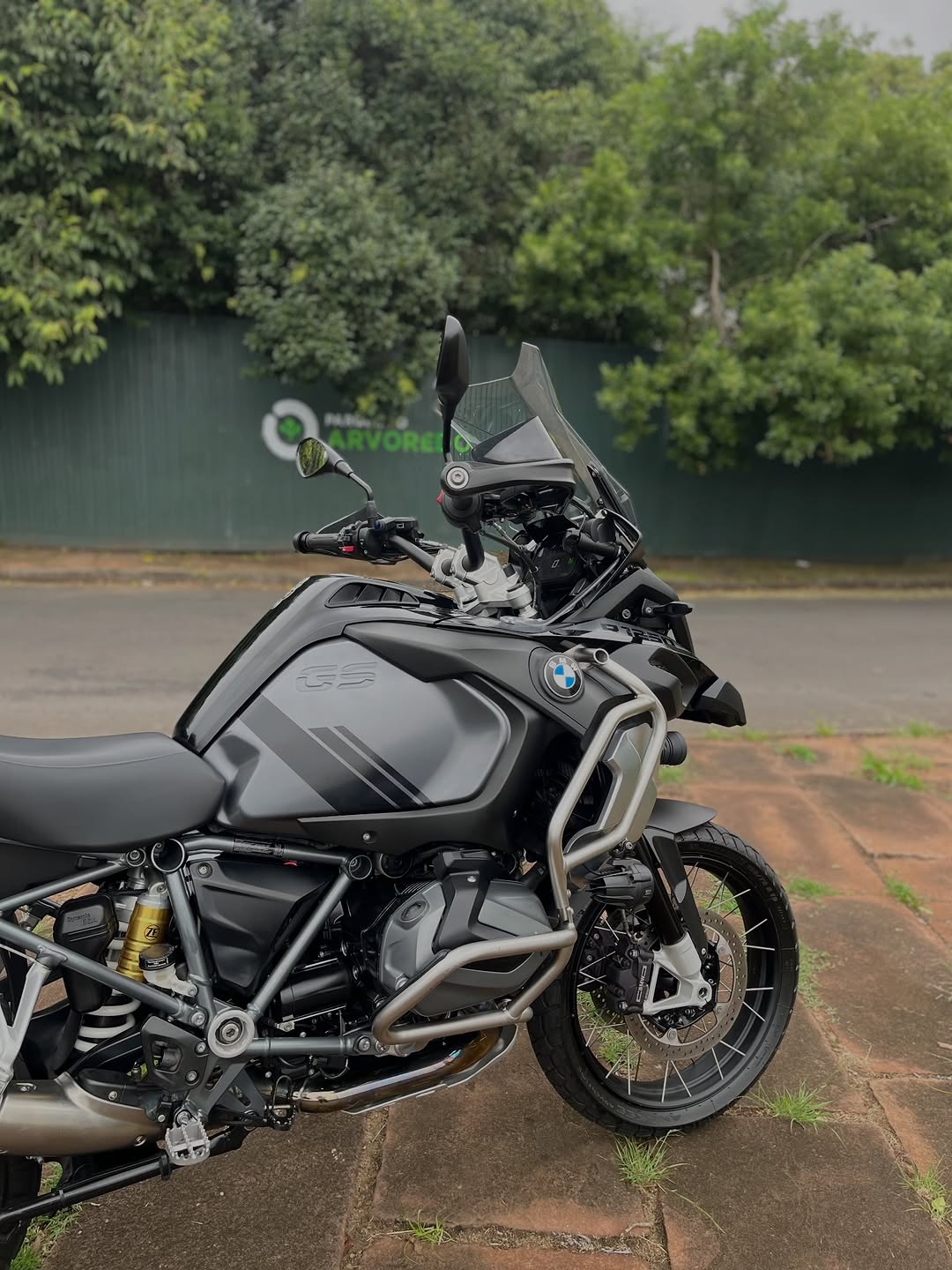 BMW GS 1250 ADV TRIPLE BLACK - Imagem 3