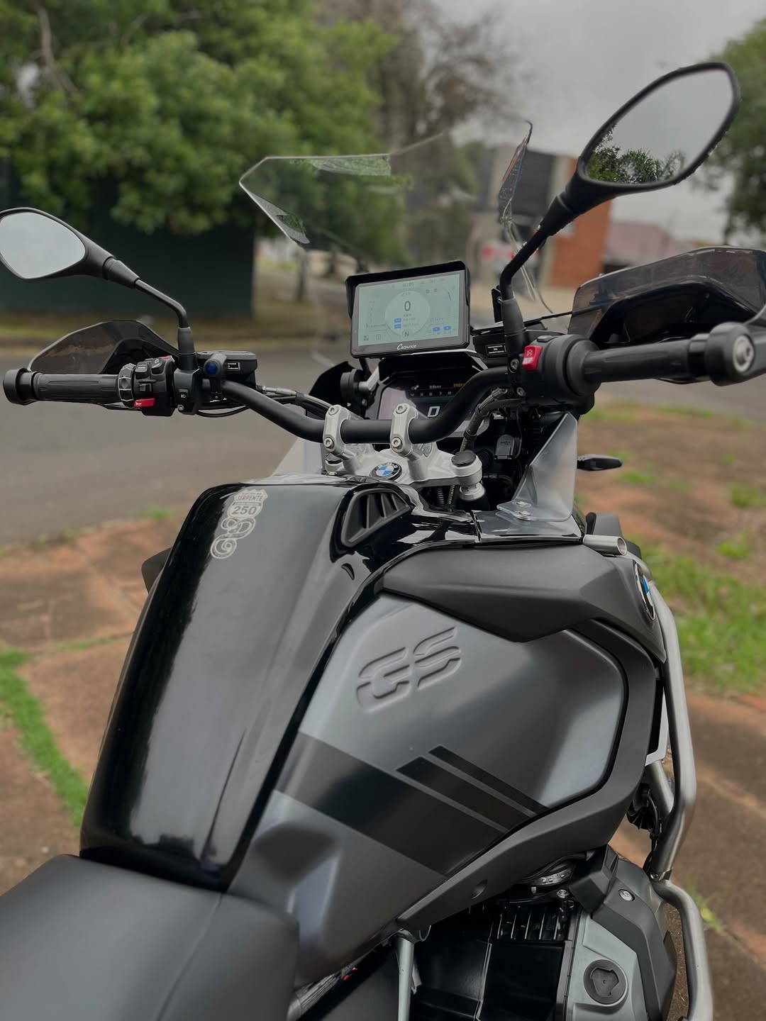 BMW GS 1250 ADV TRIPLE BLACK - Imagem 6