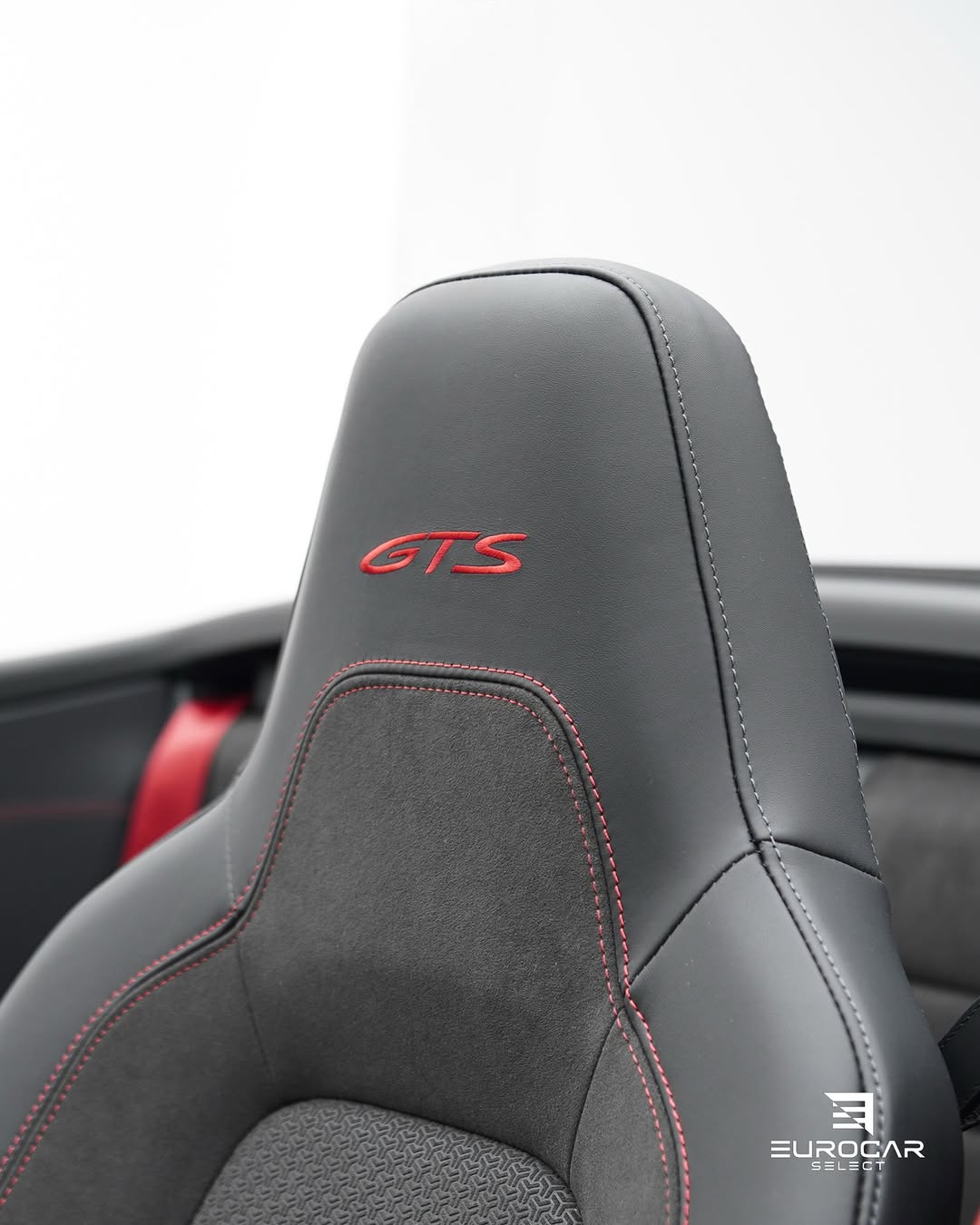 PORSCHE 911 CARRERA GTS - Imagem 11