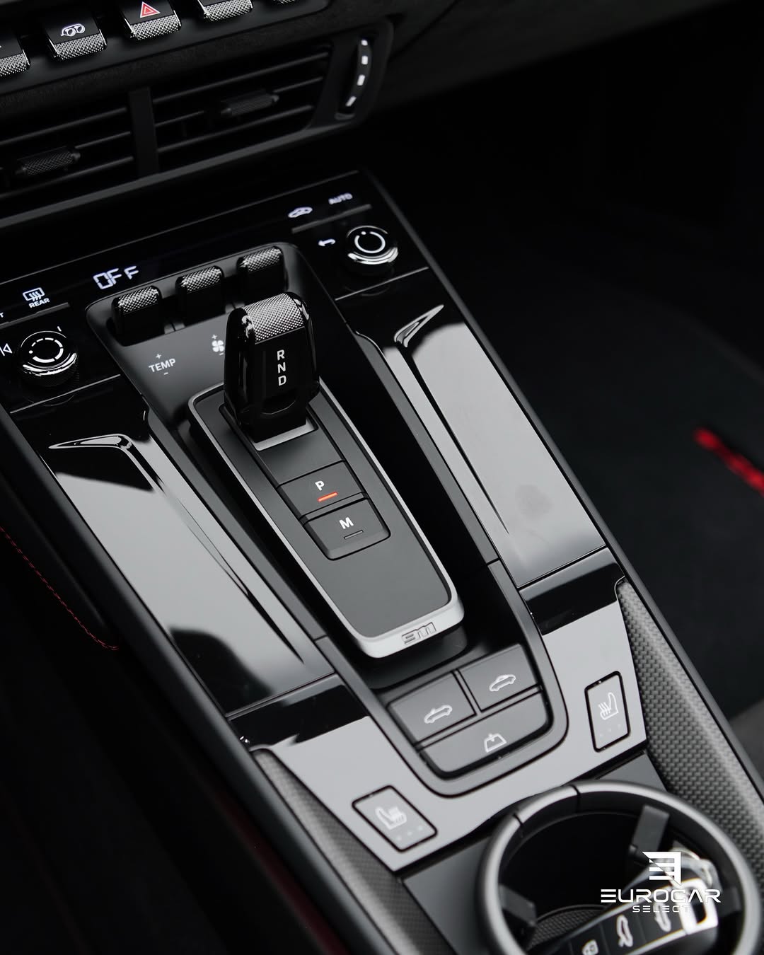 PORSCHE 911 CARRERA GTS - Imagem 13