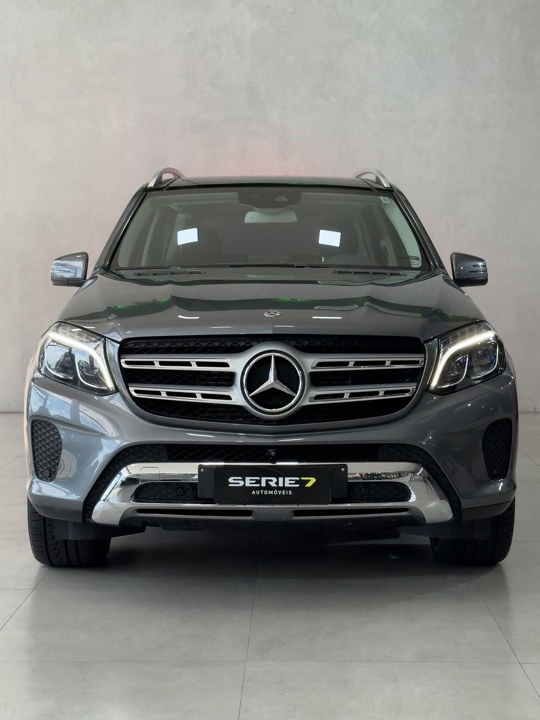 MERCEDES-BENZ GLS 350D - Imagem 14