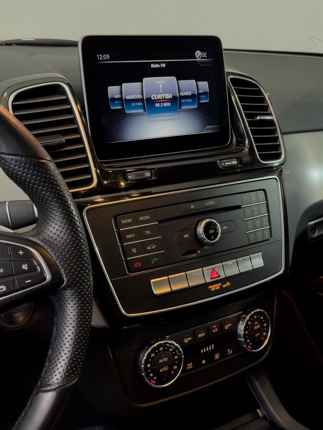 MERCEDES-BENZ GLS 350D - Imagem 8