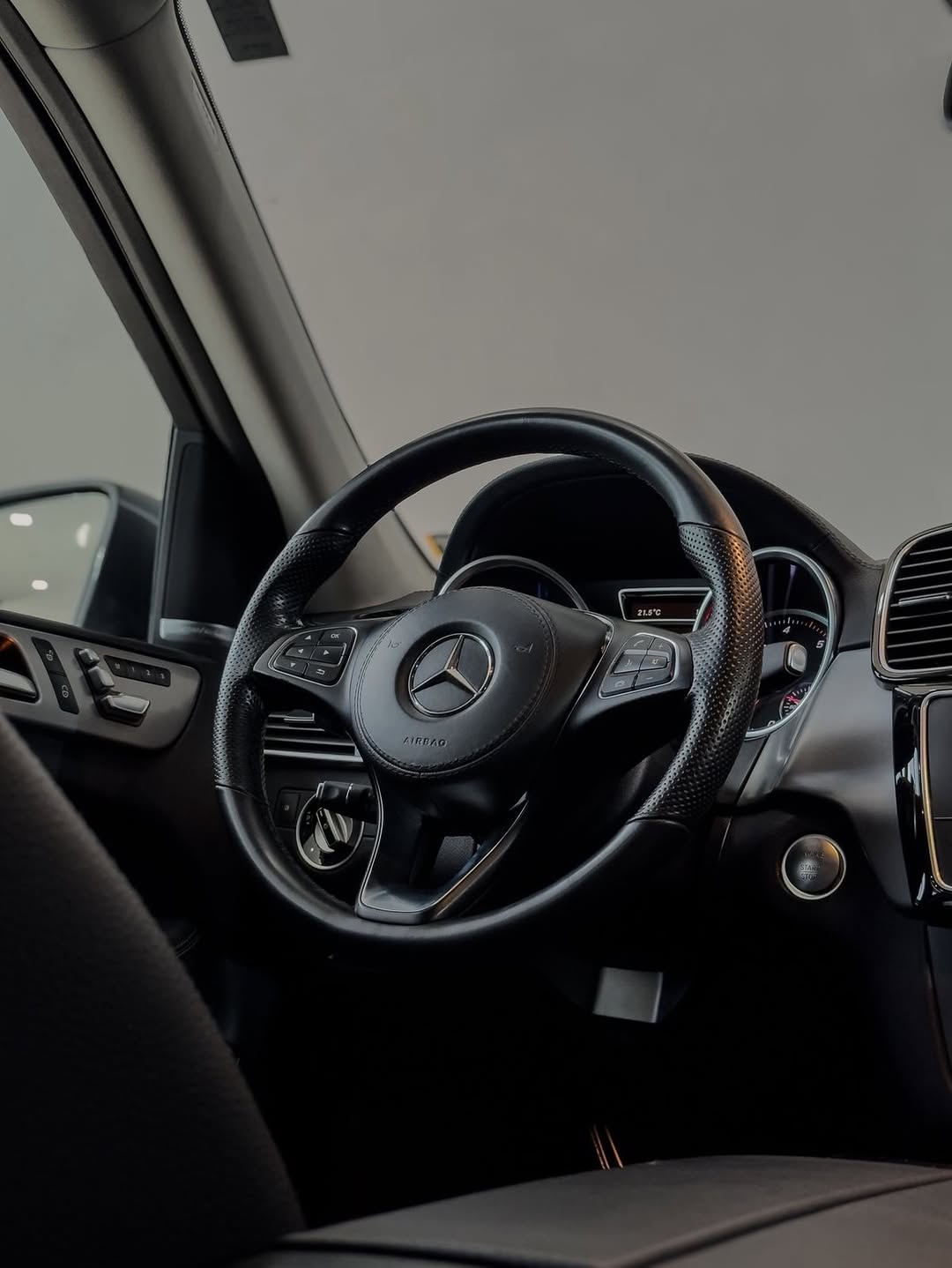 MERCEDES-BENZ GLS 350D - Imagem 9
