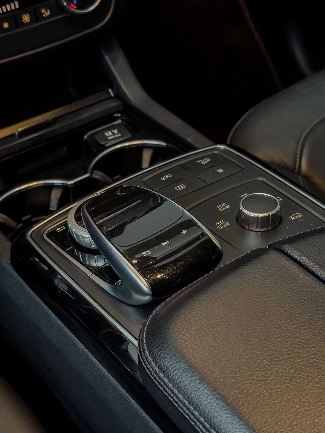 MERCEDES-BENZ GLS 350D - Imagem 10