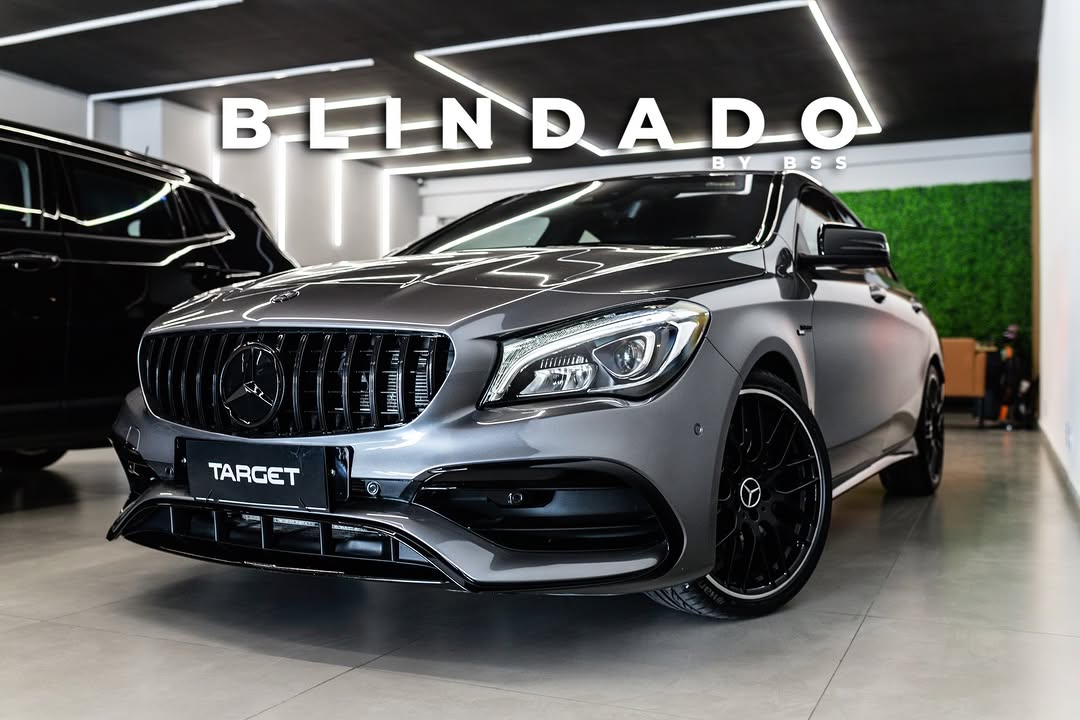 MERCEDES-BENZ CLA 45 AMG - Imagem 1