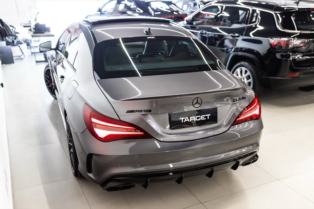 MERCEDES-BENZ CLA 45 AMG - Imagem 3