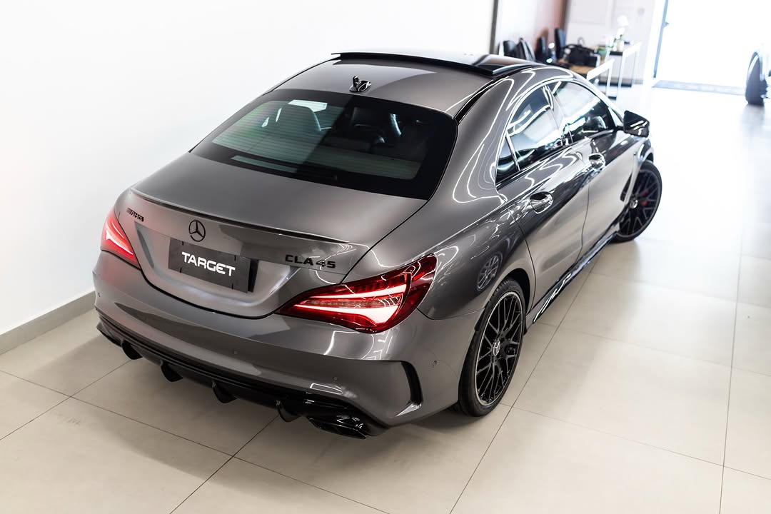 MERCEDES-BENZ CLA 45 AMG - Imagem 4