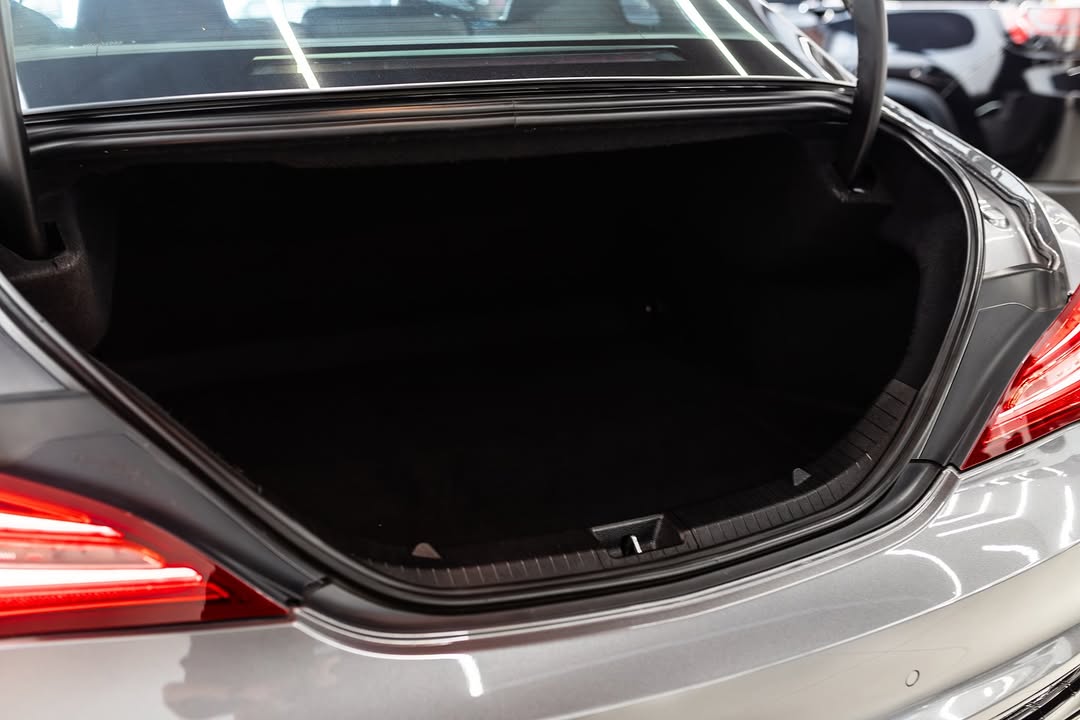 MERCEDES-BENZ CLA 45 AMG - Imagem 9