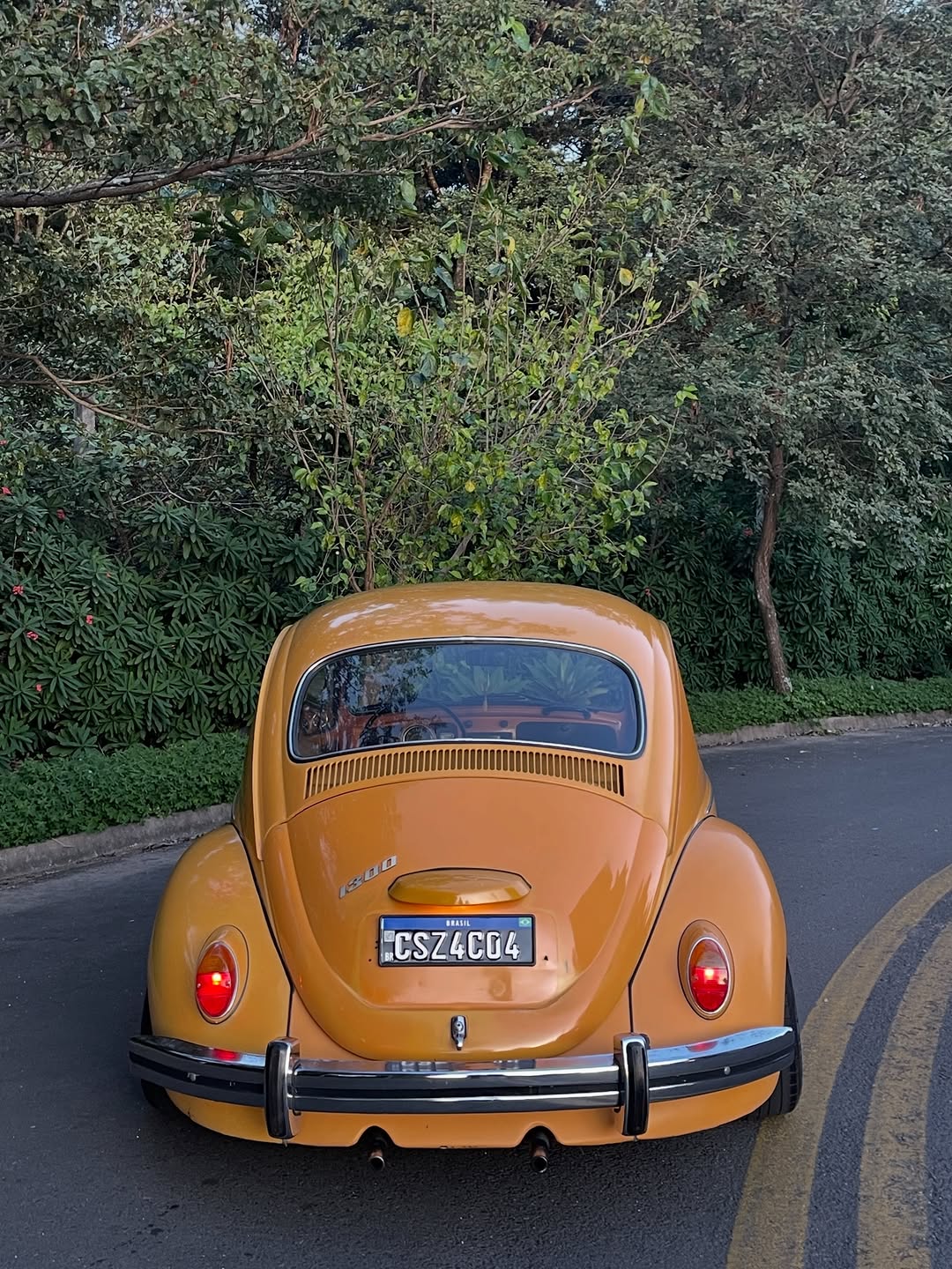 VOLKSWAGEN FUSCA AMARELO MANGA - Imagem 8