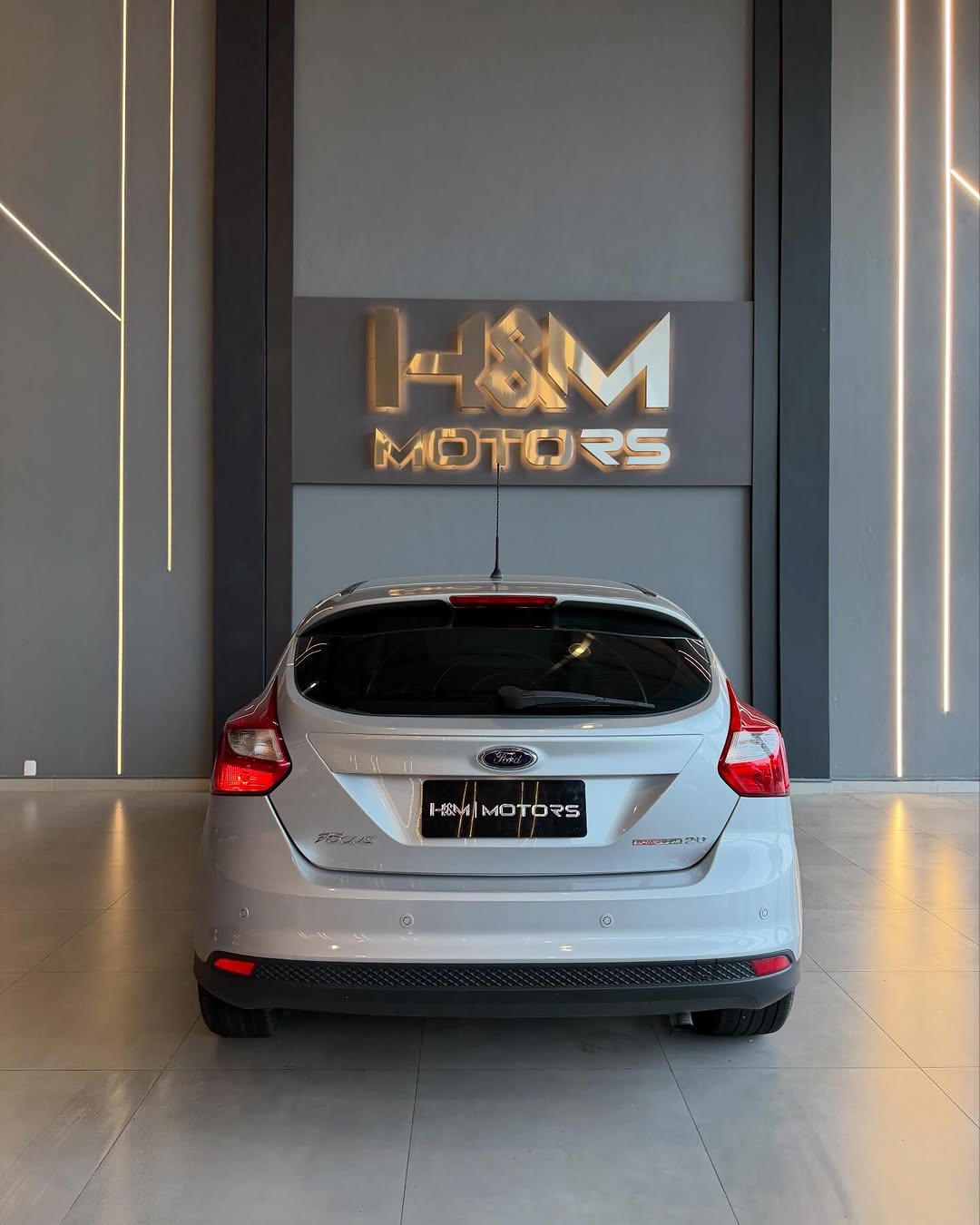 FORD FOCUS SE - Imagem 8