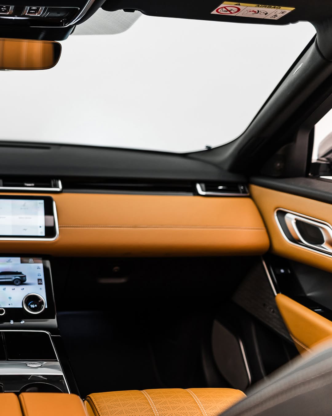 LAND ROVER RANGE ROVER VELAR R-DYNAMIC HSE AUTOMÁTICO - Imagem 6