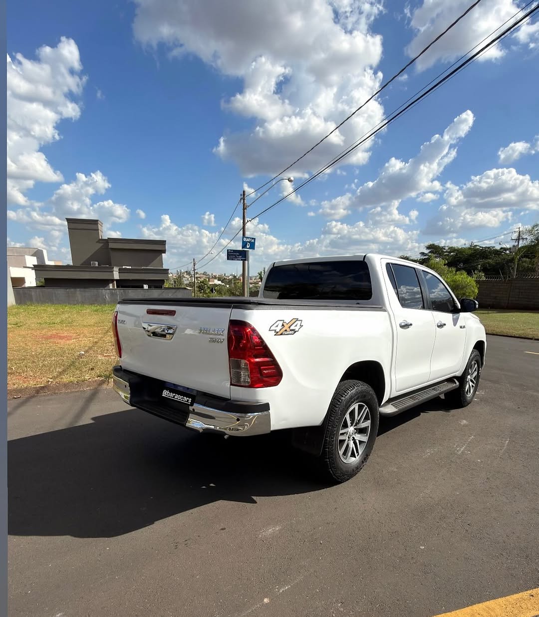 TOYOTA HILUX SRV - Imagem 4