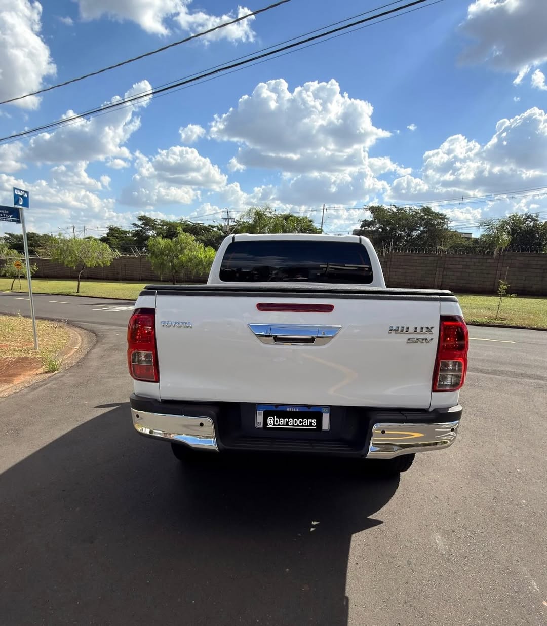 TOYOTA HILUX SRV - Imagem 8