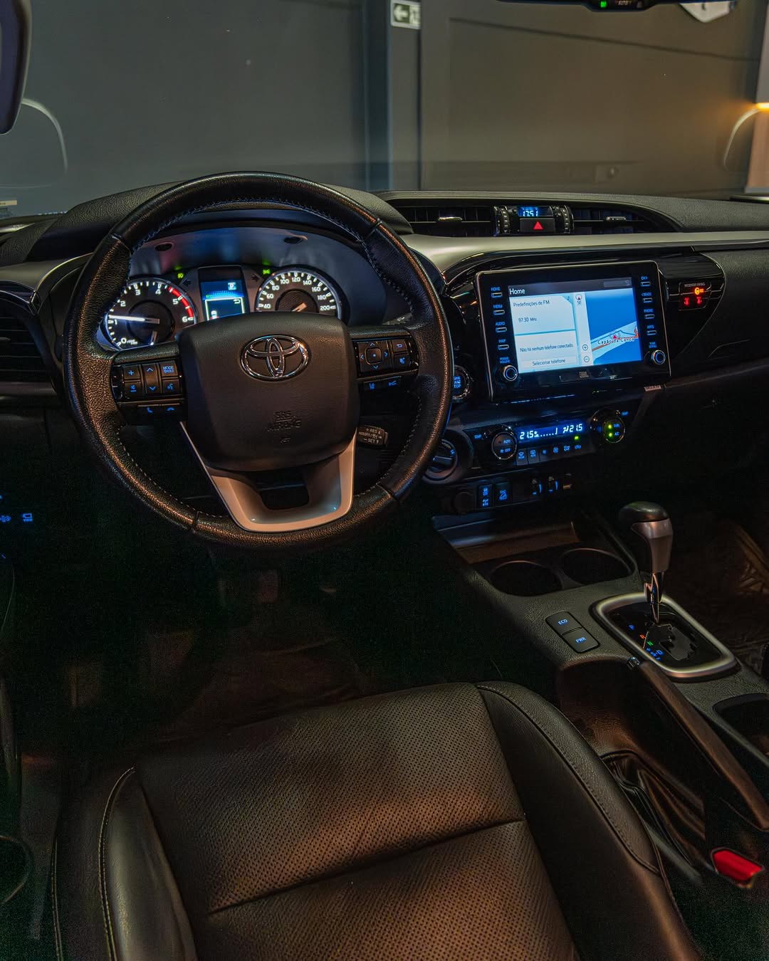 TOYOTA HILUX CD SRX 4X4 - Imagem 3