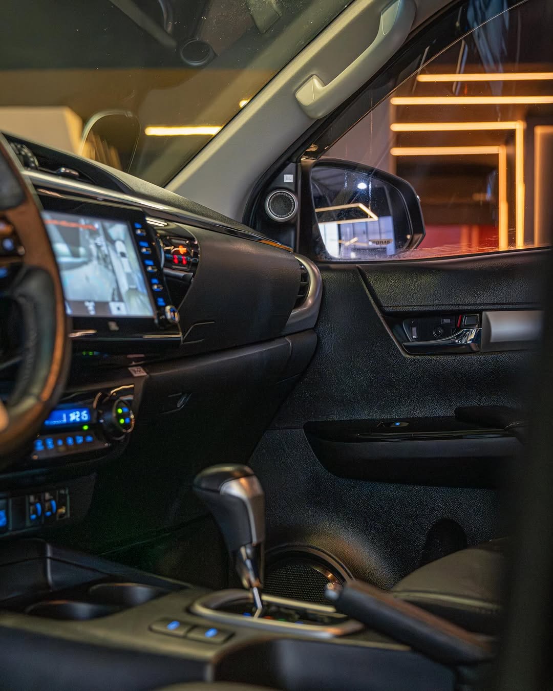 TOYOTA HILUX CD SRX 4X4 - Imagem 4