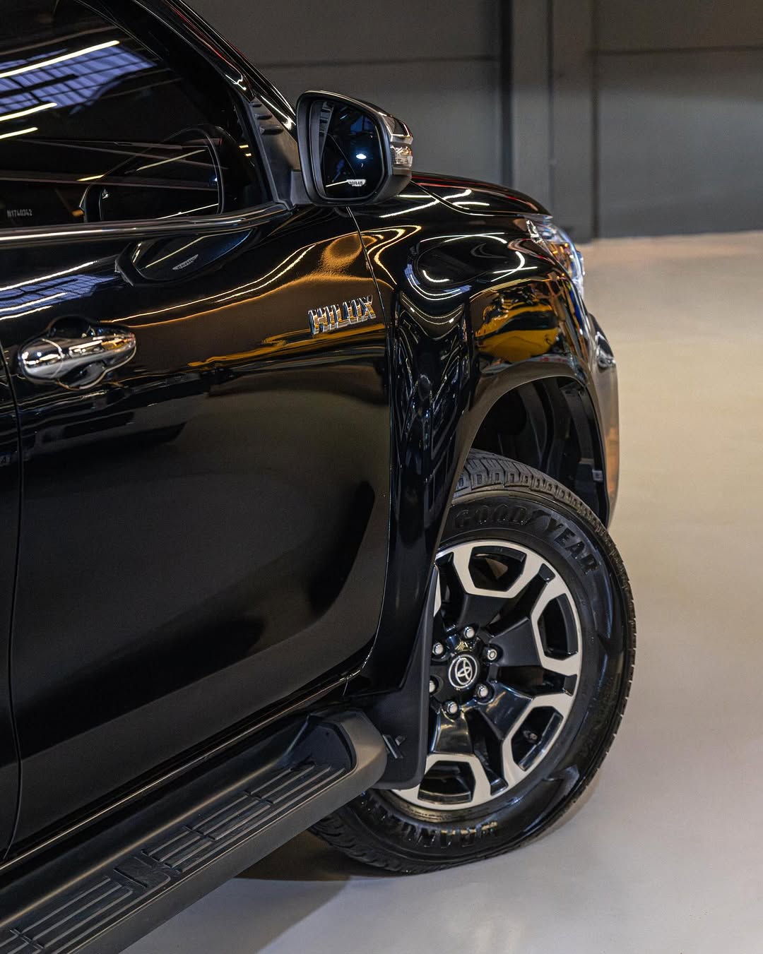 TOYOTA HILUX CD SRX 4X4 - Imagem 9