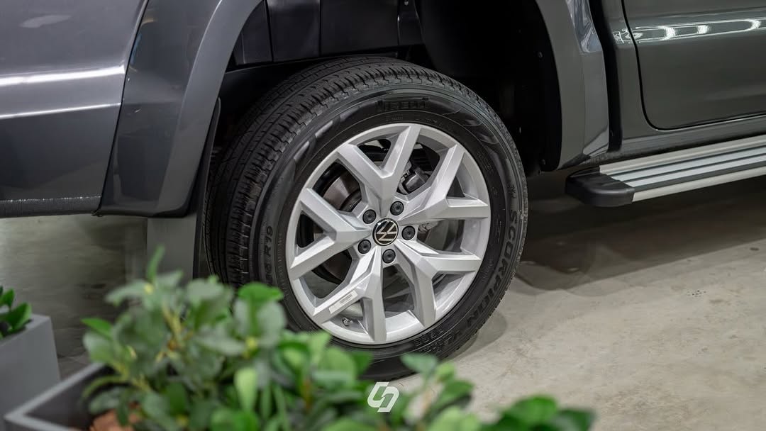 VOLKSWAGEN AMAROK HIGHLINE V6 - Imagem 13