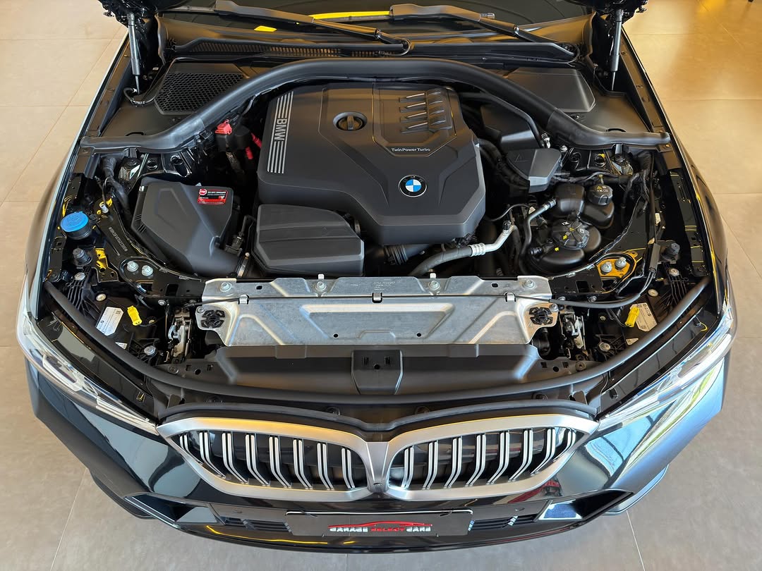 BMW 320I M SPORT - Imagem 14