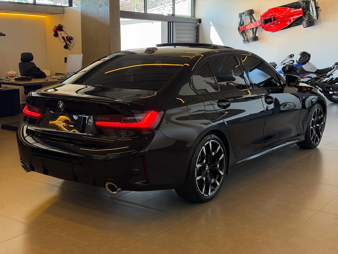 BMW 320I M SPORT - Imagem 4
