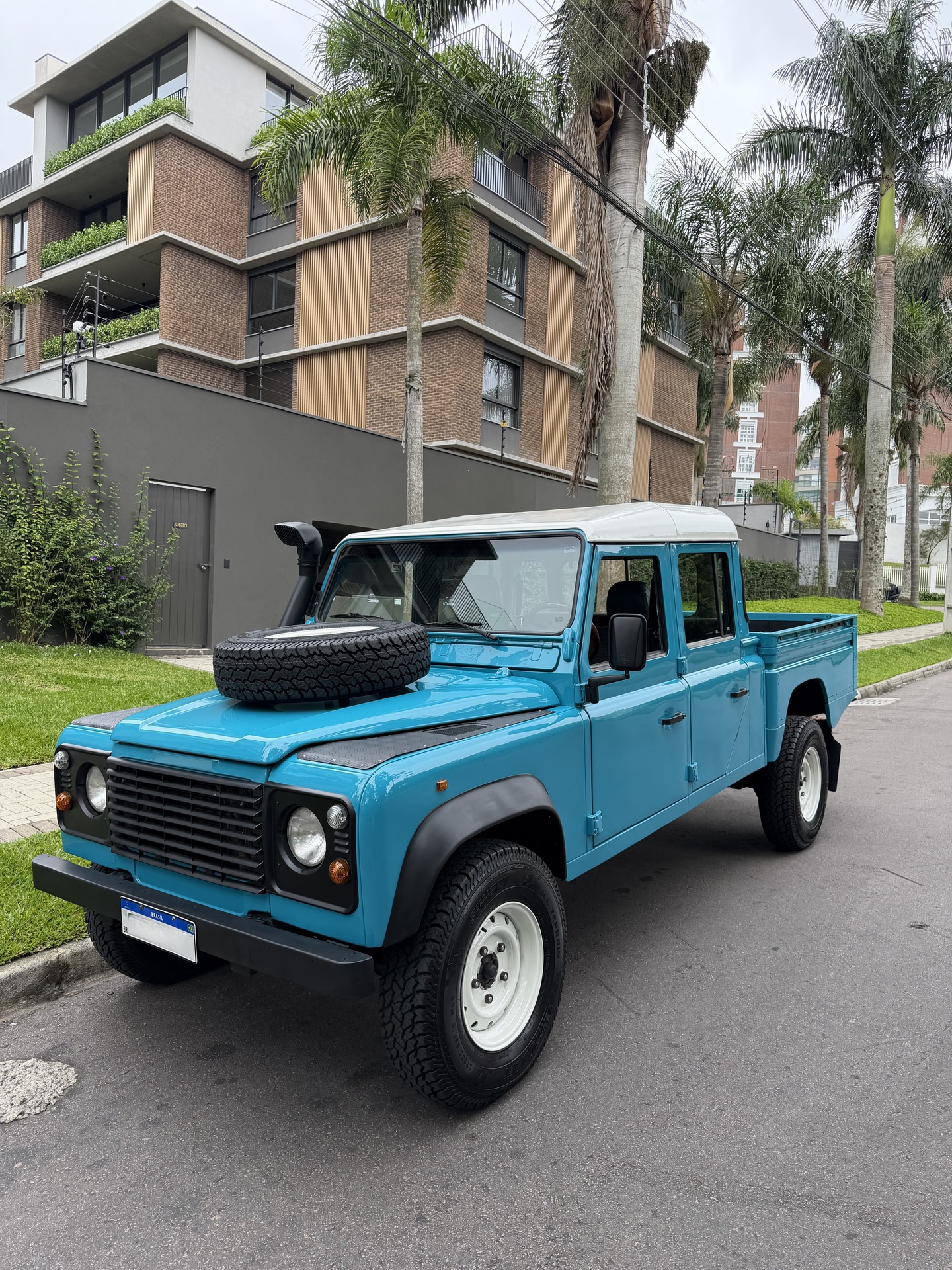 LAND ROVER DEFENDER 130HCPU - Imagem 1