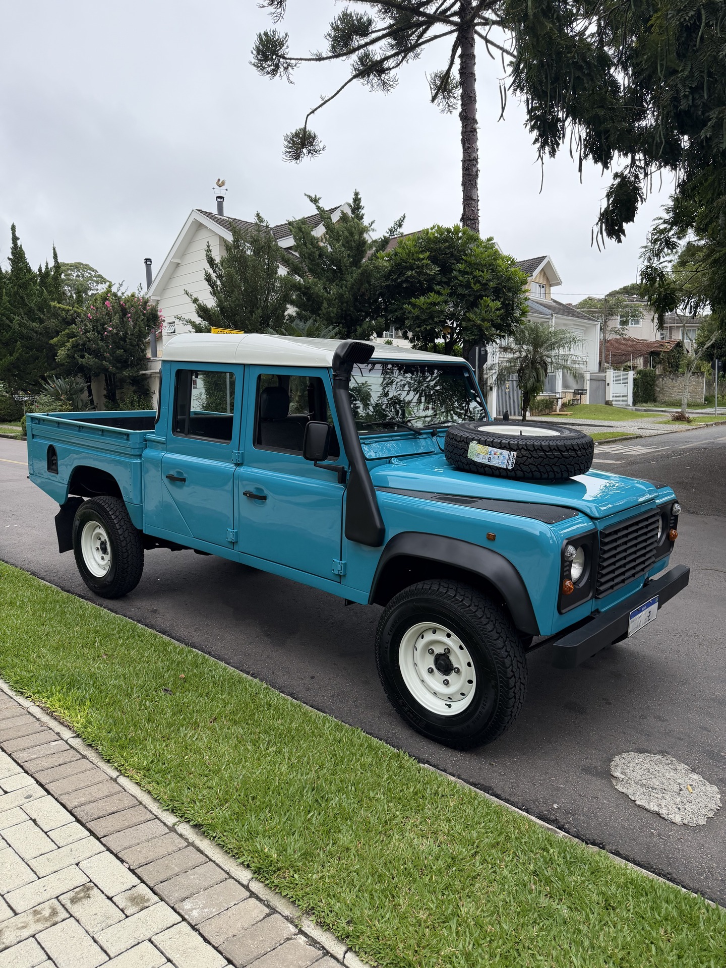 LAND ROVER DEFENDER 130HCPU - Imagem 5