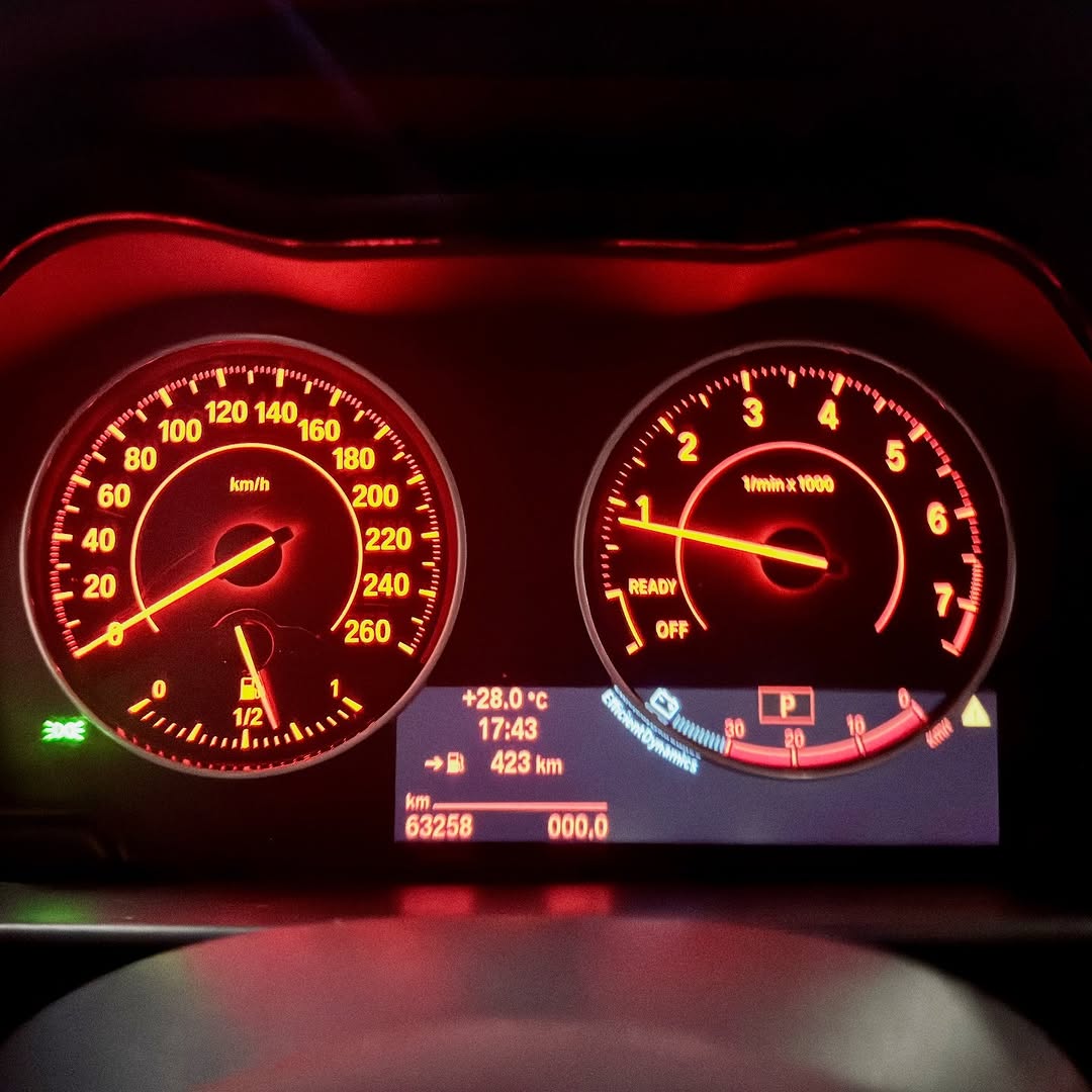 BMW 125I M SPORT - Imagem 10