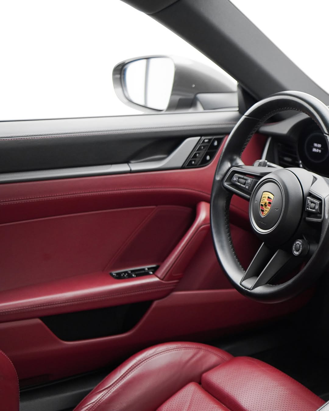 PORSCHE 911 CARRERA - Imagem 4