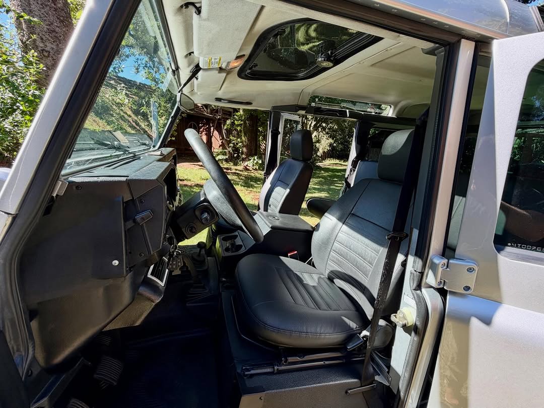 LAND ROVER DEFENDER - Imagem 3