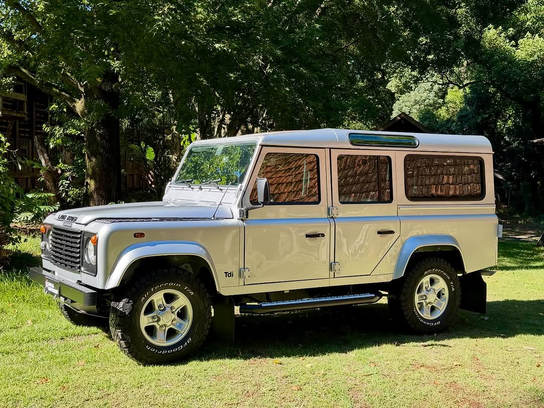 LAND ROVER DEFENDER - Imagem 5