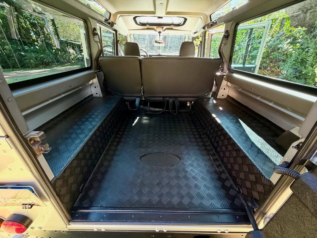 LAND ROVER DEFENDER - Imagem 7