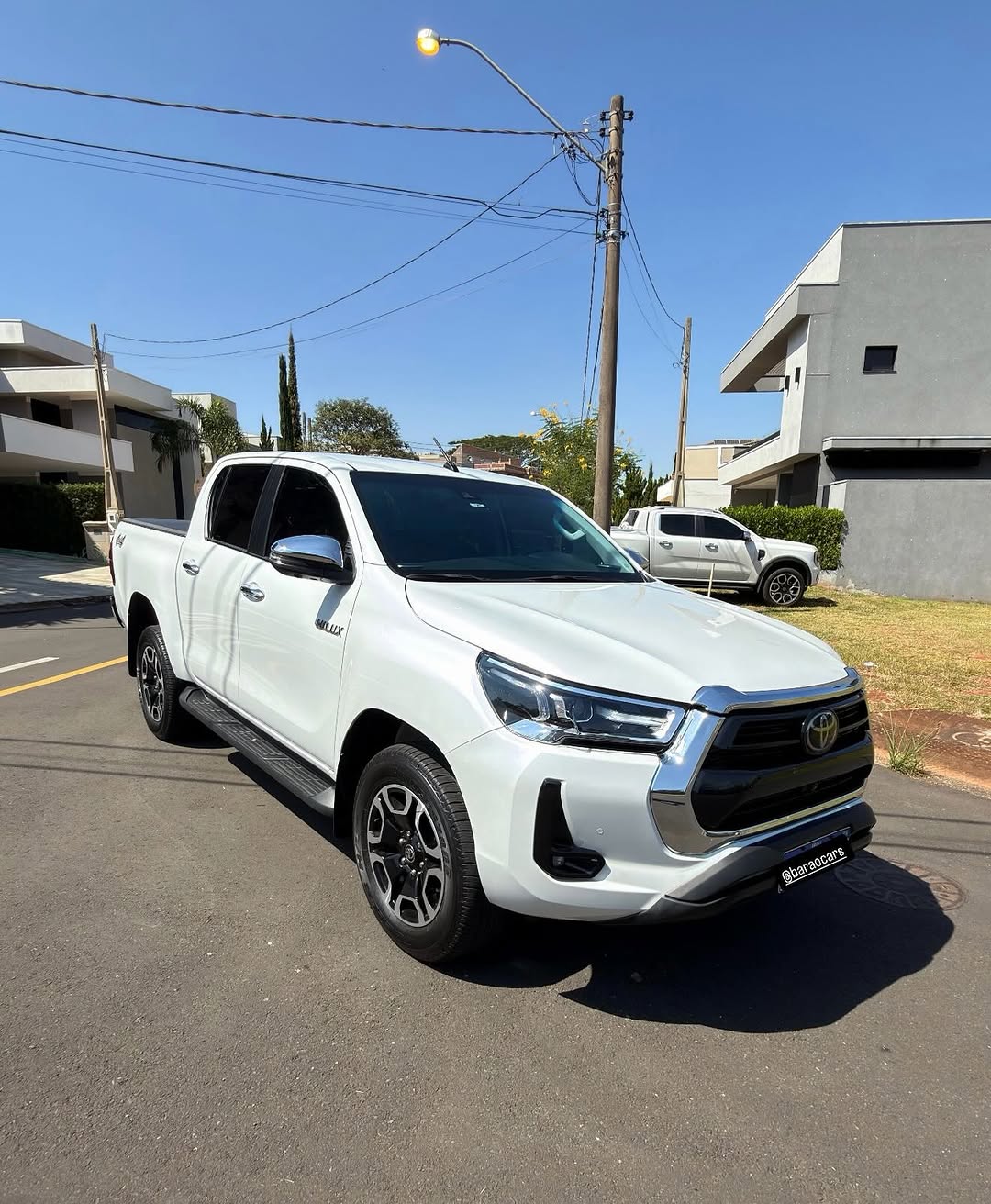 TOYOTA HILUX SRX - Imagem 1