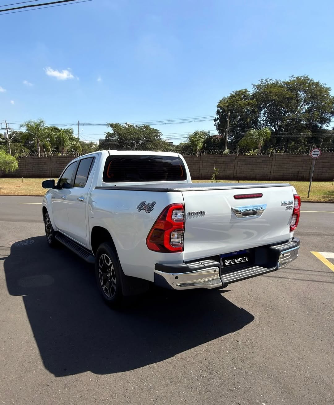 TOYOTA HILUX SRX - Imagem 2